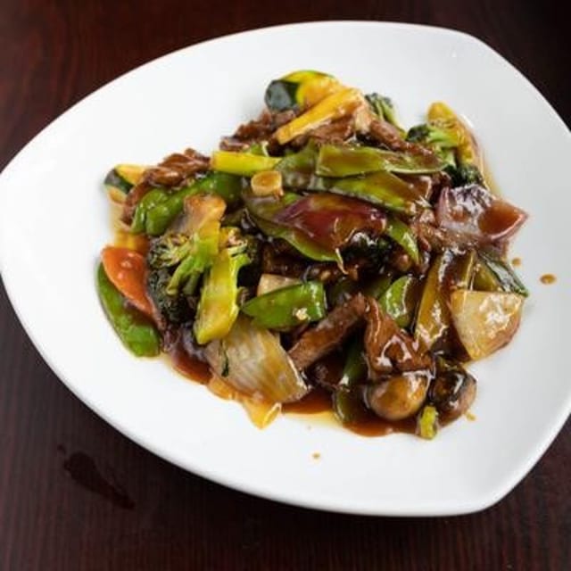 Beef with Garlic Sauce.