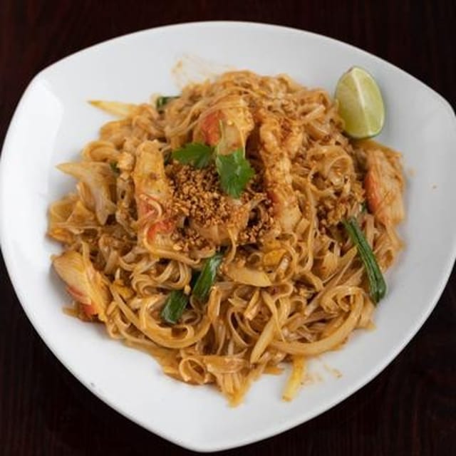 Seafood Pad Thai.